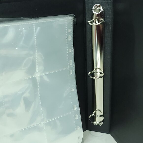 Finding Unicorn Marvel Comics Avengers 60yrs Official Card Binder Hulk Thor - Picture 7 of 7